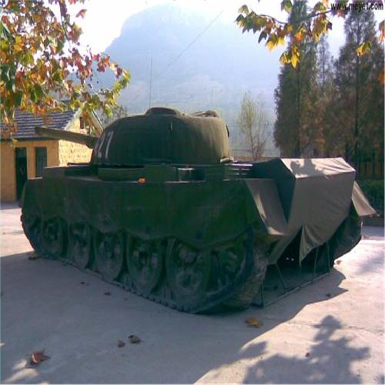 太湖大型充气坦克